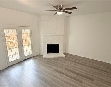 228 Samuel Boulevard - Photo Thumbnail 2