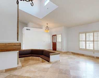 10575 E Mission Lane - Photo Thumbnail 3