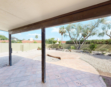 10575 E Mission Lane - Photo Thumbnail 22