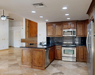 10575 E Mission Lane - Photo Thumbnail 6