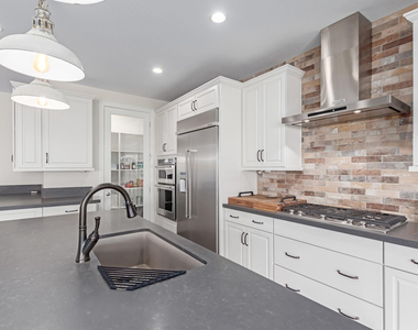 17494 W Middlebury Street - Photo Thumbnail 16