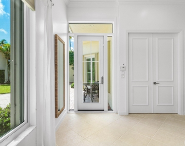 116 Coral Cay Drive - Photo Thumbnail 3