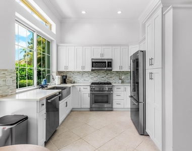 116 Coral Cay Drive - Photo Thumbnail 8