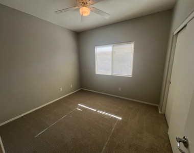 16829 W Cottonwood Street - Photo Thumbnail 15