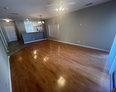 16829 W Cottonwood Street - Photo Thumbnail 9