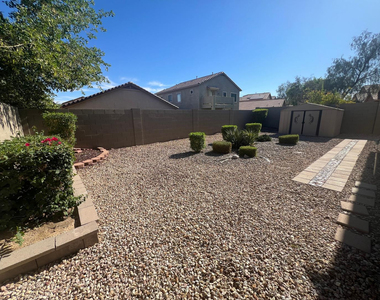 16829 W Cottonwood Street - Photo Thumbnail 25