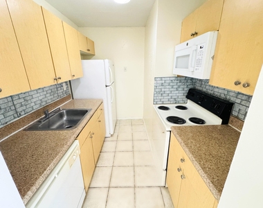 1101 N Benoist Farms Road - Photo Thumbnail 2