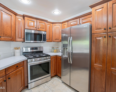 5450 E Deer Valley Drive - Photo Thumbnail 6