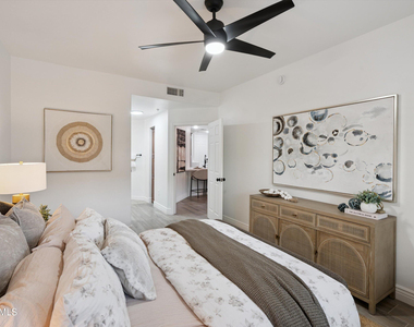 5450 E Deer Valley Drive - Photo Thumbnail 12