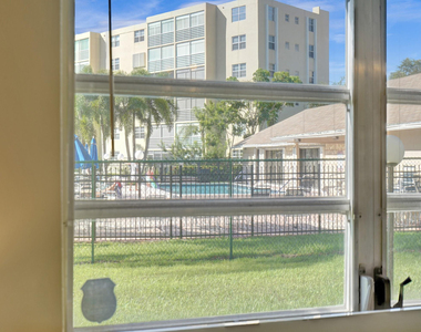 401 Se 3rd Street - Photo Thumbnail 13