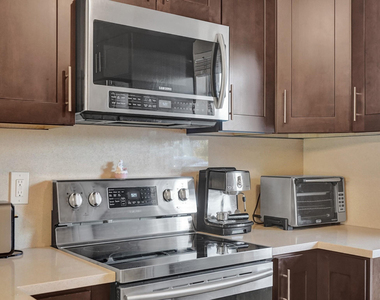 401 Se 3rd Street - Photo Thumbnail 2