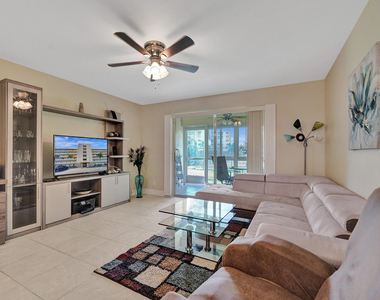 401 Se 3rd Street - Photo Thumbnail 28