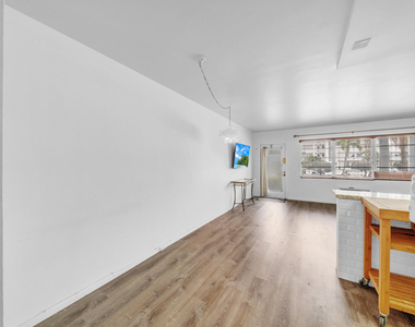 127 Westbury G - Photo Thumbnail 12