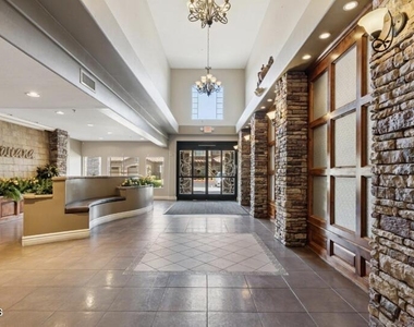 5450 E Deer Valley Drive - Photo Thumbnail 11