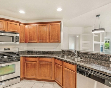 5450 E Deer Valley Drive - Photo Thumbnail 4