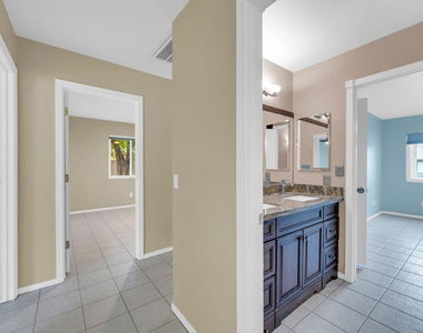 16916 E Alamosa Avenue - Photo Thumbnail 18