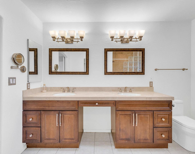 16916 E Alamosa Avenue - Photo Thumbnail 8