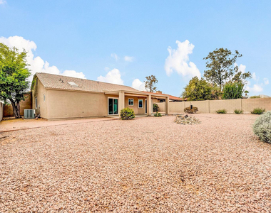 16916 E Alamosa Avenue - Photo Thumbnail 21