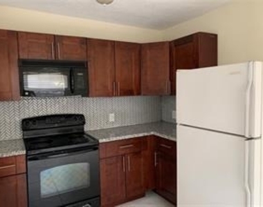 2037 Washington Street - Photo Thumbnail 6