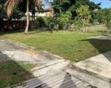 2037 Washington Street - Photo Thumbnail 8