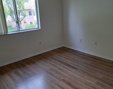 1250 Se 26th Street - Photo Thumbnail 11