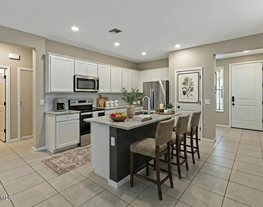 17352 W Country Club Terrace - Photo Thumbnail 7