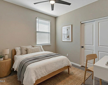 17352 W Country Club Terrace - Photo Thumbnail 12