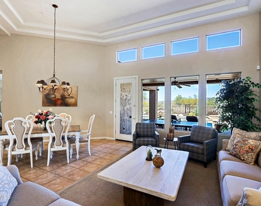 6280 E Amber Sun Drive - Photo Thumbnail 5