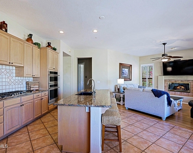 6280 E Amber Sun Drive - Photo Thumbnail 16