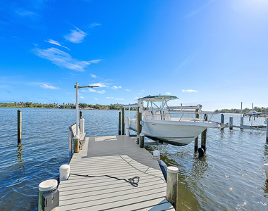 12140 Se Indian River Drive N - Photo Thumbnail 12