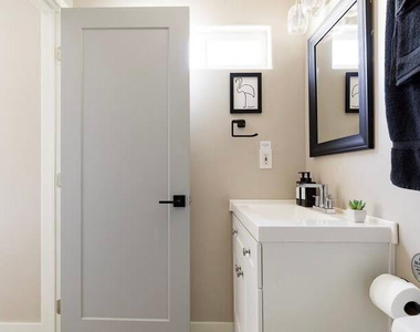 1450 E Hoover Avenue - Photo Thumbnail 34