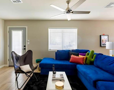 1450 E Hoover Avenue - Photo Thumbnail 9