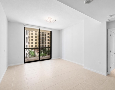 801 S Olive Avenue - Photo Thumbnail 9