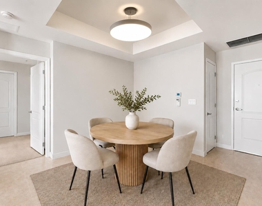 801 S Olive Avenue - Photo Thumbnail 2