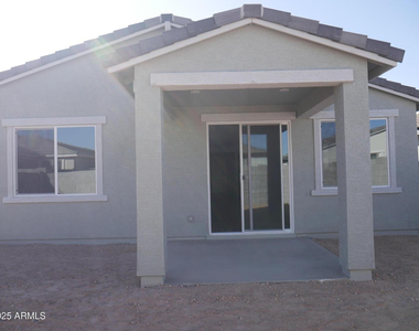 18156 W Daley Lane - Photo Thumbnail 16
