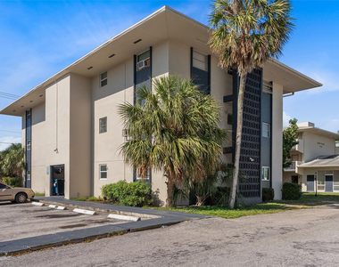 1150 E Sample Road - Photo Thumbnail 19
