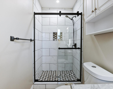 2022 N 40th Street - Photo Thumbnail 26