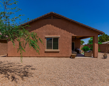 41177 W Lucera Lane - Photo Thumbnail 20