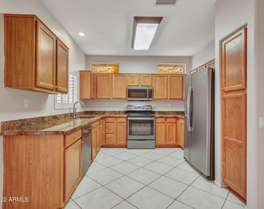 15438 W Domingo Lane - Photo Thumbnail 10