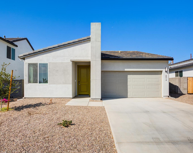 6326 S 47th Drive - Photo Thumbnail 1