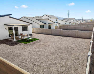 6112 S 47th Lane - Photo Thumbnail 12
