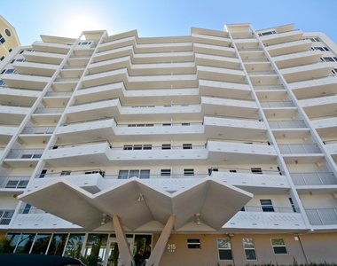 215 N Birch Road - Photo Thumbnail 25