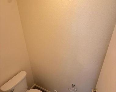 4556 E Charleston Avenue - Photo Thumbnail 20