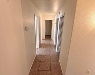 4556 E Charleston Avenue - Photo Thumbnail 22