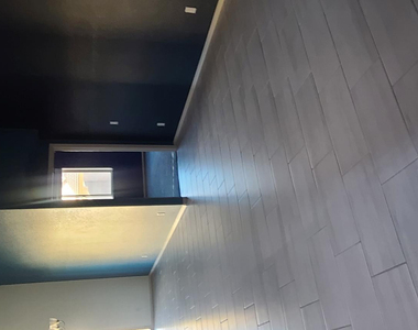 2210 Jacks Drive - Photo Thumbnail 4