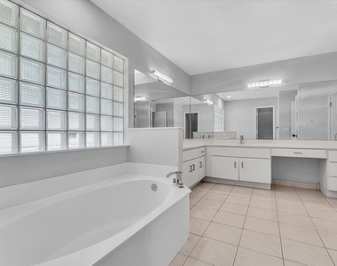 10434 Nw 6th Court - Photo Thumbnail 22