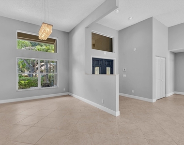 10434 Nw 6th Court - Photo Thumbnail 14