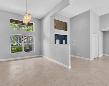 10434 Nw 6th Court - Photo Thumbnail 15