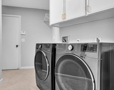 10434 Nw 6th Court - Photo Thumbnail 75