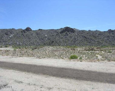609 E Pearce Road - Photo Thumbnail 31